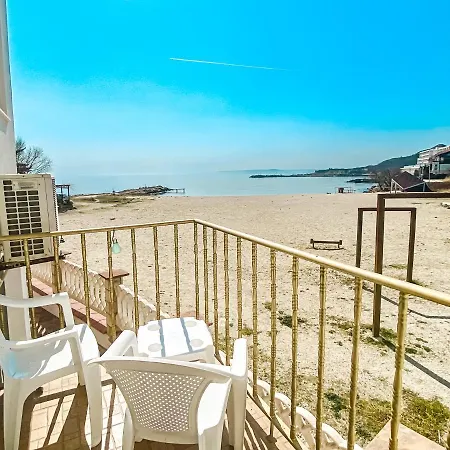 First Line On The Beach Cosy Sea Paradise Apartments Kavarna Exterior photo