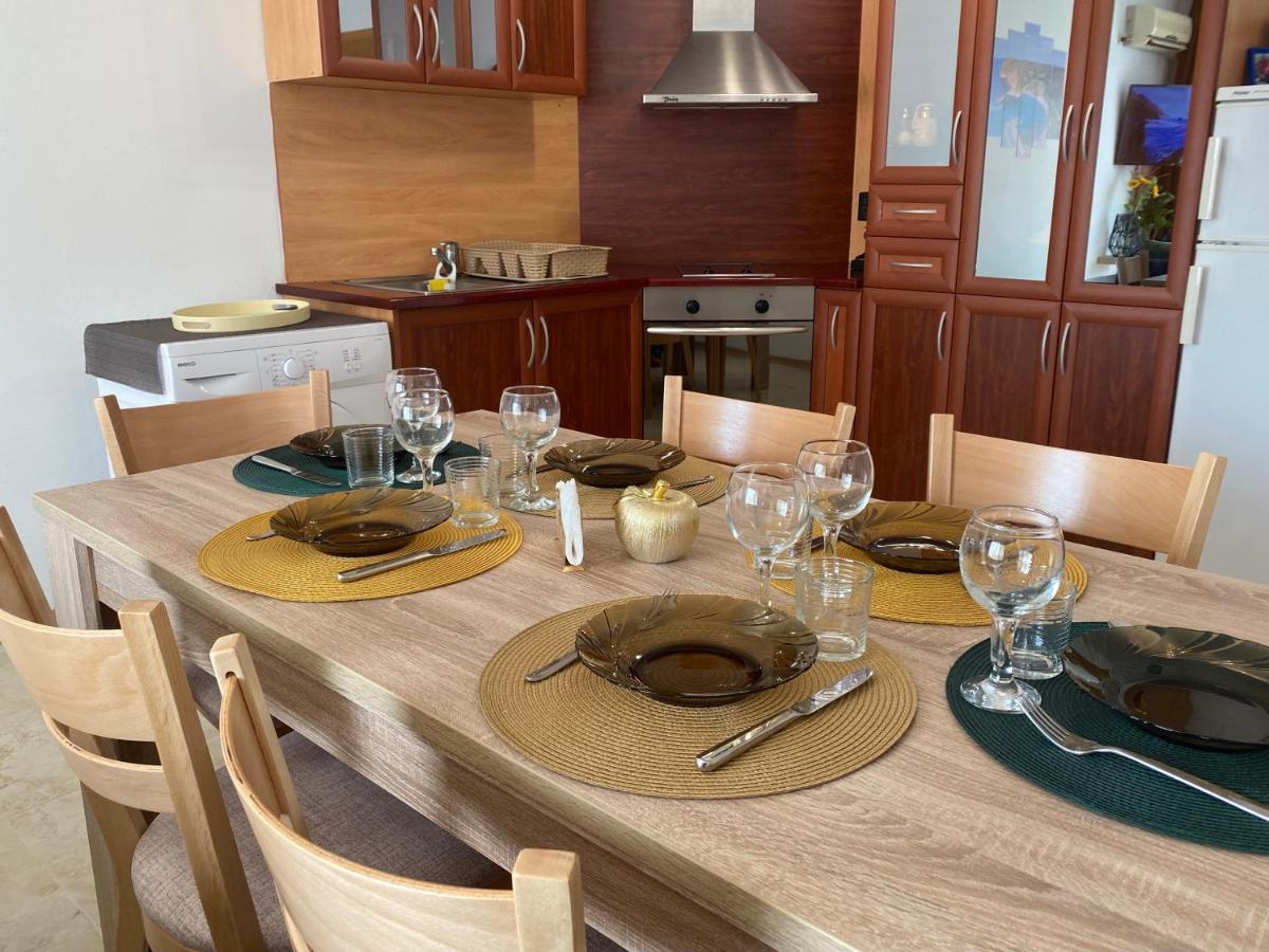 First Line On The Cosy Sea Paradise Apartment *