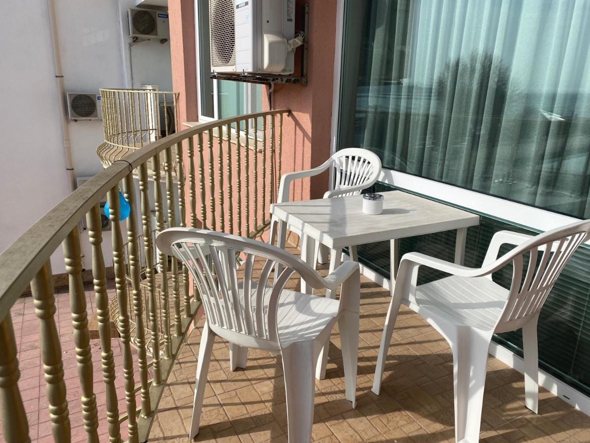 First Line On The Cosy Sea Paradise Apartment